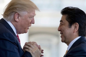 Ông Trump: Quan hệ Mỹ– Nhật là “hòn đá tảng” cho hòa bình khu vực