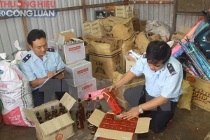 Hà Nội: Xử lý nhiều vụ buôn lậu và hàng giả