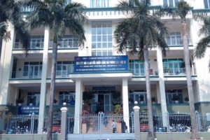 Bộ Tài chính xử lý nghiêm việc cán bộ hải quan nhận tiền... "bôi trơn"