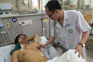 Ăn phải nấm độc, ba người trong một gia đình nguy kịch