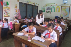 Những cô giáo người Việt ở đất nước Triệu Voi