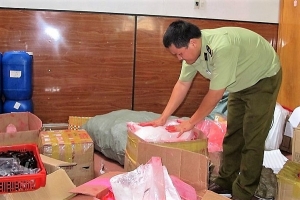 Gia Lai: Phát hiện cơ sở sản xuất mỹ phẩm không rõ nguồn gốc