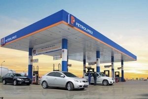 Giá xăng có thể giảm mạnh vào ngày mai
