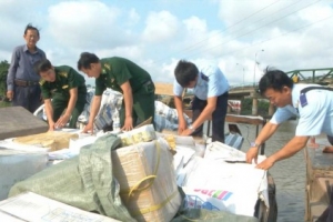 Tháng 4: Lực lượng hải quan bắt giữ 1.248 vụ gian lận thương mại