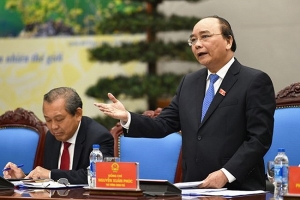 Thủ tướng trả lời chất vấn về chính sách cán bộ công tác ở vùng khó khăn
