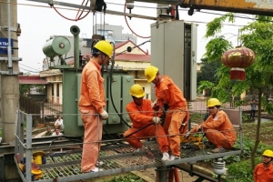 Chính phủ yêu cầu đẩy nhanh tiến độ thi công dự án điện để đưa vào sử dụng