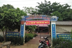 Nghệ An: Tạm đình chỉ lãnh đạo trường mầm non do “nghi ngờ” dùng thực phẩm bẩn