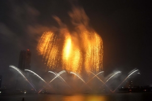 Cuộc thi pháo hoa quốc tế Đà Nẵng 2017: Trung Quốc - Anh kể chuyện bằng pháo hoa trong đêm Kim