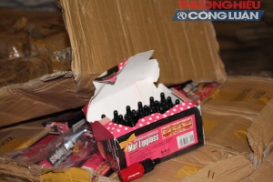 TP. HCM: Quản lý thị trường thu 1,5 tỷ đồng tiền phạt hành chính và tiền bán hàng tịch thu
