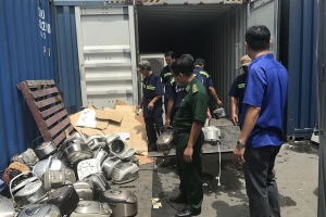 Phát hiện thủ đoạn "thay tên đổi họ" cho hàng cấm nhập khẩu