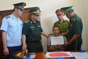 Hà Tĩnh: Bắt đối tượng vận chuyển 4000 viên ma tuý tổng hợp