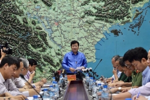 Phó Thủ tướng Trịnh Đình Dũng chủ trì cuộc họp về ứng phó mưa lũ, khắc phục hậu quả bão số 2