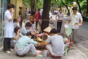 Cách xử lý có hiệu quả khi bị ngộ độc thực phẩm