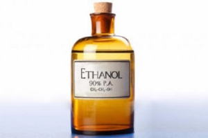 Hà Nội: Phạt hành chính công ty sản xuất cồn chứa methanol độc hại 70 triệu đồng