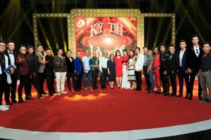 Trà thanh nhiệt Dr Thanh tài trợ chương trình “Kỳ tài lộ diện”