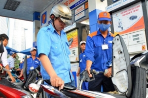 Ngày mai giá xăng có thể tiếp tục tăng