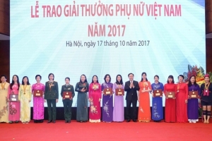 Giải thưởng Phụ nữ Việt Nam 2017: Vinh danh 18 tập thể, cá nhân