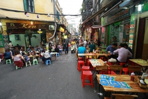 Từ nay đến cuối năm, Hà Nội tăng cường ra quân 'dẹp' vỉa hè