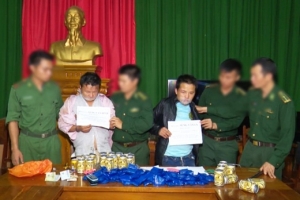 Thanh Hóa: Bắt giữ 2 đối tượng vận chuyển hơn 26.000 viên ma túy