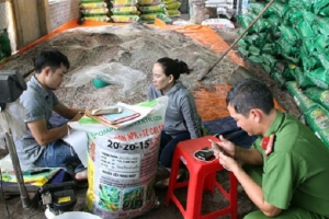 Xử lý nghiêm tổ chức, cá nhân sản xuất, kinh doanh phân bón giả