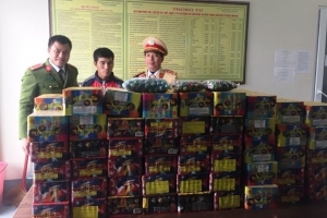 Bắt đối tượng vận chuyển, tàng trữ 150kg pháo