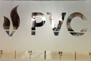 PVC thanh lý 3 ôtô được một tỷ đồng