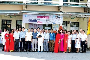 Bệnh viện E: Khám chữa bệnh thông minh ngày chủ nhật & tư vấn online