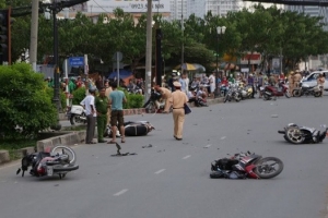Gần 50 người thương vong vì tai nạn giao thông ngày 29 Tết