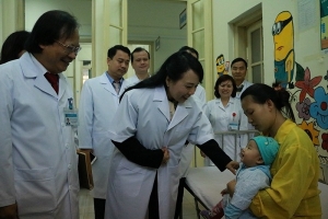 Bộ trưởng Nguyễn Thị Kim Tiến kiểm tra công tác trực Tết