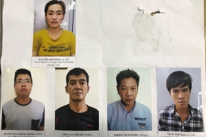 Rút hàng tỷ đồng nhờ thiết bị trộm thông tin ở cây ATM