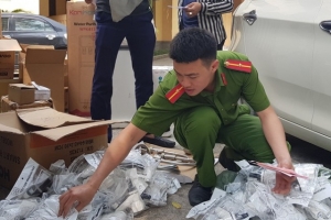 Nghệ An: Bắt xe tải vận chuyển 478 sản phẩm không rõ nguồn gốc