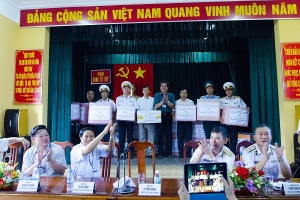Khánh Hòa: Tố chức đoàn đi thăm và tặng quà huyện Trường Sa và Nhà giàn DK1