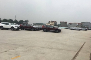 Đề nghị xử lý dứt điểm bãi xe mọc trên đất dự án tại xã Liên Ninh, huyện Thanh Trì!