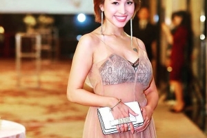"Chết lặng" vì Vân Hugo mặc váy xuyên thấu với nội y kém tinh tế