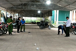 Hà Tĩnh: Khởi tố, bắt tạm giam gã chồng ghen tuông đâm chết vợ rồi tự tử bất thành
