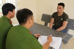 Bắt giữ đối tượng có 3 lệnh truy nã đang mua bán ma túy tại Vĩnh Phúc