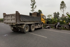 Hà Nam: Va chạm giao thông trên quốc lộ 21B một nạn nhân nguy kịch
