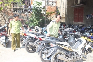 Nghệ An: Bắt vụ vận chuyển hơn 40 xe máy không có giấy tờ hợp lệ