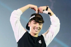 Seungri (Big Bang) “chạm ngõ” điện ảnh với bom tấn tình cảm “Chỉ Yêu Mình Em”