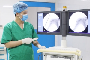 Bệnh viện Hữu nghị Lạc Việt đầu tư hệ thống “Cánh tay phẫu thuật”