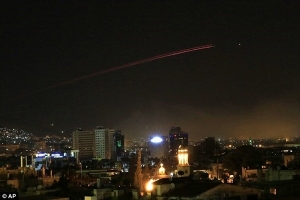 Mỹ có thể phóng hơn 100 tên lửa vào Syria