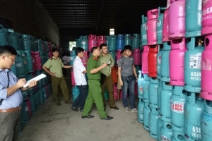 Nhiều doanh nghiệp kinh doanh gas còn thờ ơ đến chống hàng giả