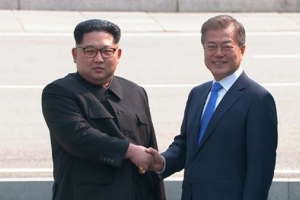 Thế giới ngày 27/4: NATO kêu gọi duy trì trừng phạt Triều Tiên