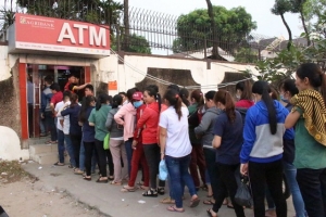 Không để ATM hết tiền Dịp nghỉ lễ 30/4 và 1/5