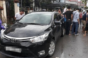 Khám nhà của nghi can bắt cóc trẻ em tại Hưng Yên