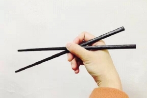 Nguy cơ ung thư từ các loại đũa ăn