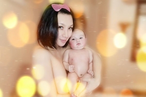 Tình cũ Lý Hùng lo sợ khi lần đầu làm mẹ ở tuổi 40