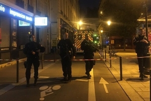 Tấn công khủng bố tại trung tâm Paris, nhiều người thương vong