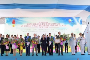 FrieslandCampina Hà Nam Vinh dự nhận huân chương lao động hạng nhì