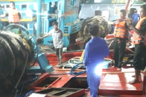 Côn Đảo: 2 tàu mang cá bị tạm giữ vì chứa dầu DO trái phép